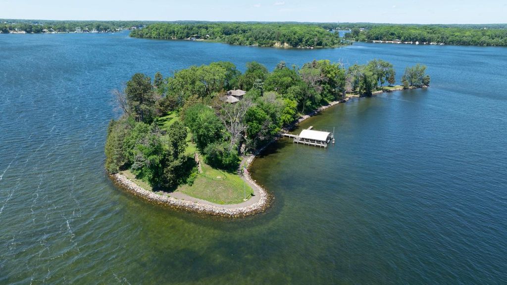 1000 Gale Island, Shorewood, MN 55331 — photo 3