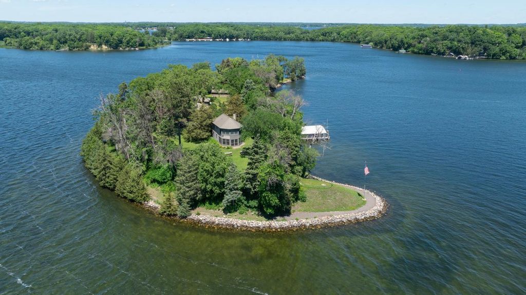 1000 Gale Island, Shorewood, MN 55331 — photo 4