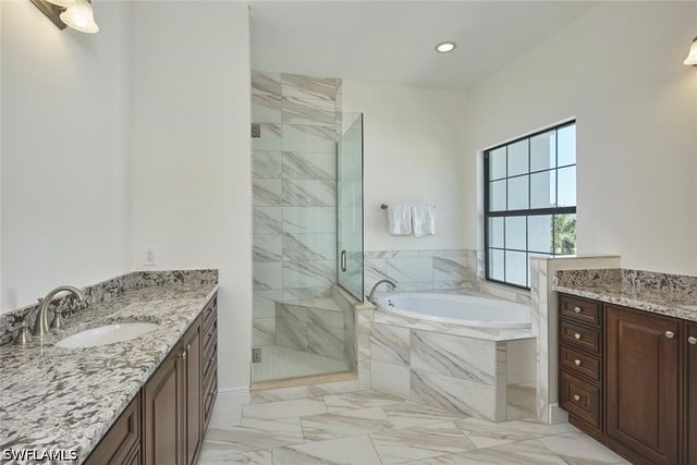 4570 Colony Villas DR 3, Bonita Springs, FL 34134