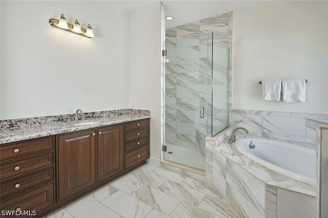 4570 Colony Villas DR 3, Bonita Springs, FL 34134