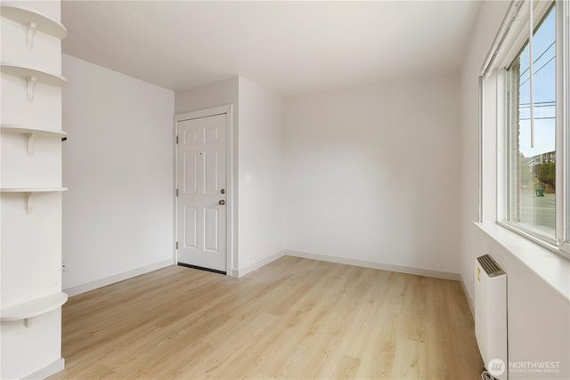 7618 Greenwood Avenue N, Seattle, WA 98103