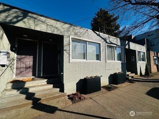 7618 Greenwood Avenue N, Seattle, WA 98103