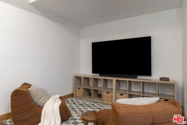 265 Garden Drive, Lake Arrowhead, CA 92352