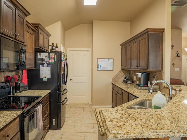 910 12th Street, Wolfforth, TX 79382
