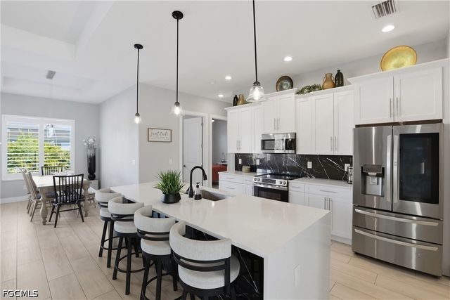 2609 SW 27th ST, Cape Coral, FL 33914