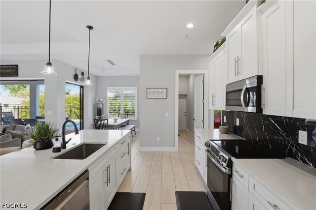 2609 SW 27th ST, Cape Coral, FL 33914