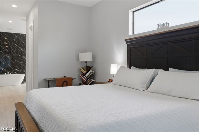 2609 SW 27th ST, Cape Coral, FL 33914