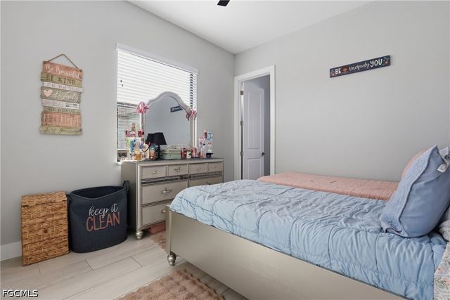 2609 SW 27th ST, Cape Coral, FL 33914