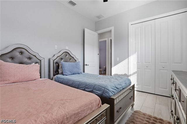 2609 SW 27th ST, Cape Coral, FL 33914