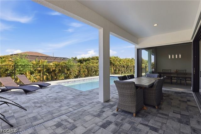 2609 SW 27th ST, Cape Coral, FL 33914