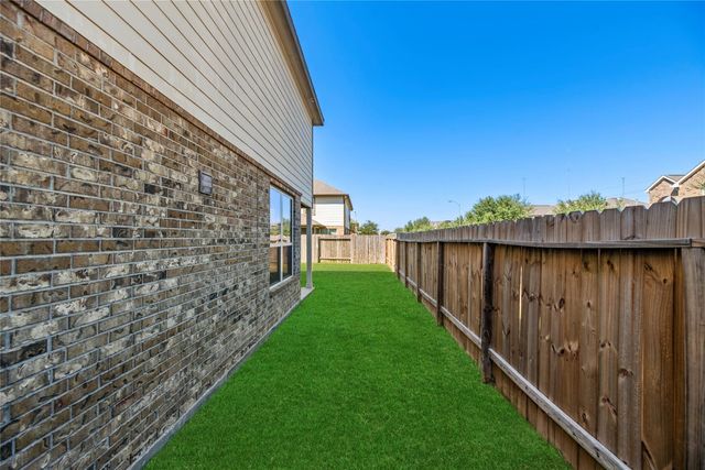 2406 Scarlet View Lane, Fresno, TX 77545