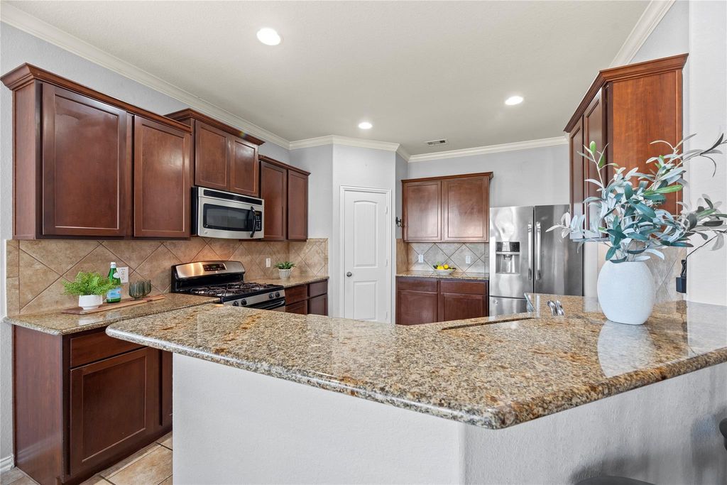 2406 Scarlet View Lane, Fresno, TX 77545