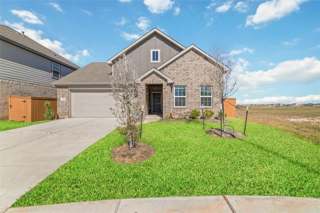4712 Peony Green Drive, Katy, TX 77493