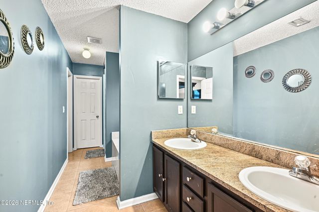 2660 RAVINE HILL Drive, Middleburg, FL 32068