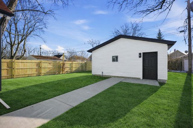 5658 Walter Avenue, Hammond, IN 46320