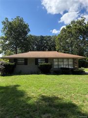 27663 Shagbark Drive, Southfield, MI 48076