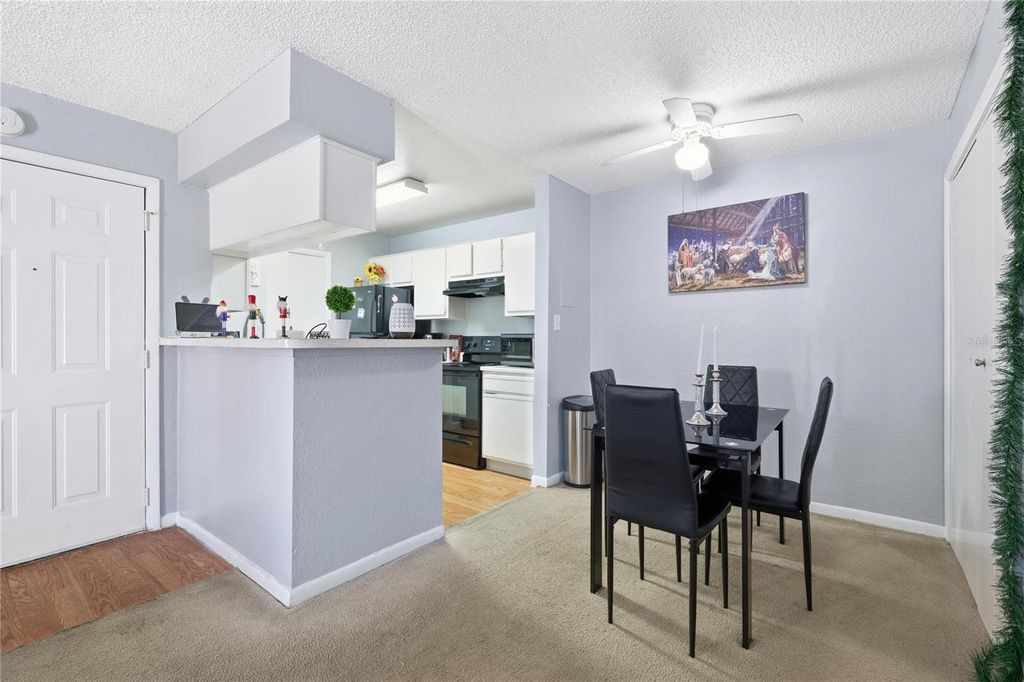 Image 19 of property listing at 4401 THORNBRIAR LANE 106, Orlando, FL 32822