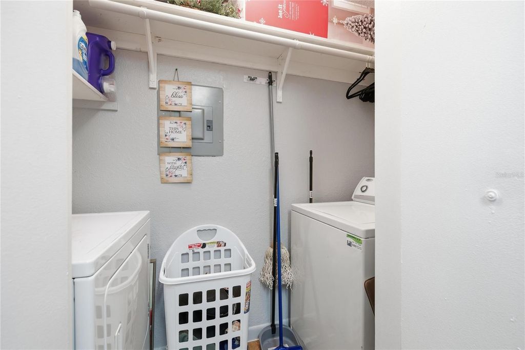 Image 26 of property listing at 4401 THORNBRIAR LANE 106, Orlando, FL 32822