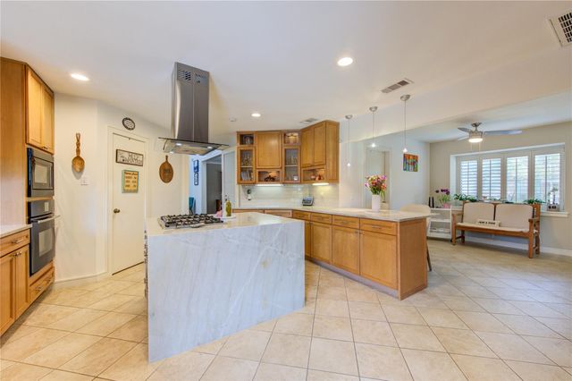 1403 E Brooklake Drive, Houston, TX 77077