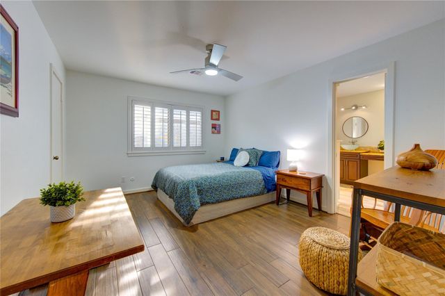 1403 E Brooklake Drive, Houston, TX 77077