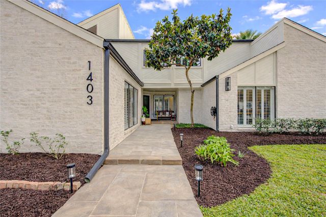 1403 E Brooklake Drive, Houston, TX 77077