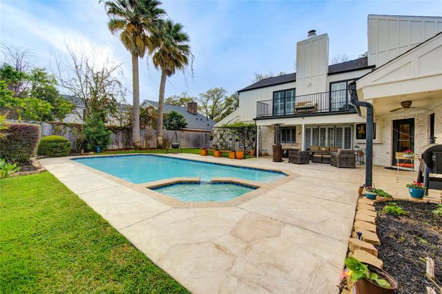 1403 E Brooklake Drive, Houston, TX 77077