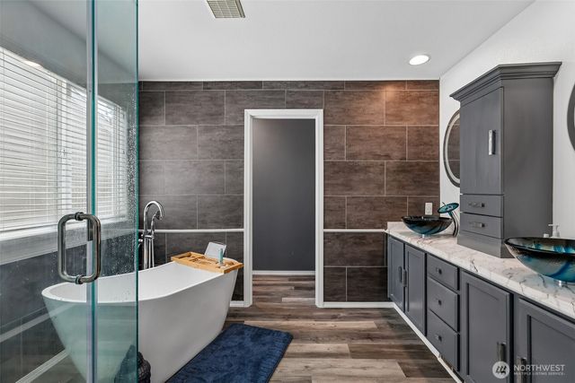 13718 43rd Avenue SE, Mill Creek, WA 98012
