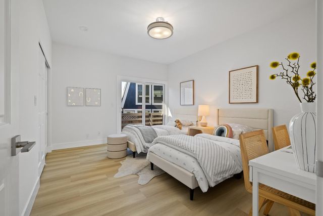 211 Washington Boulevard, Half Moon Bay, CA 94019