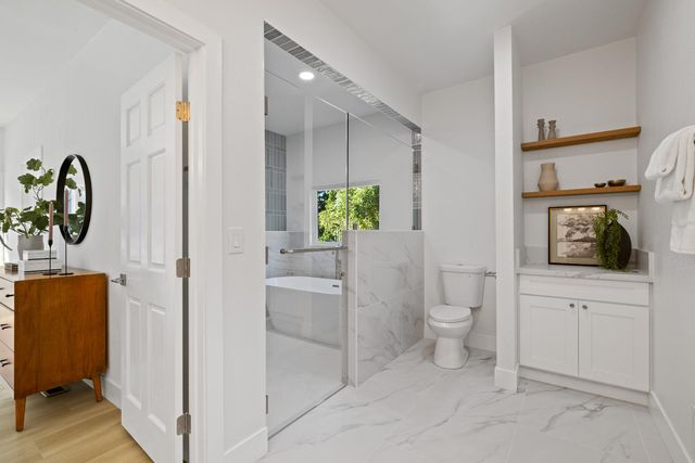 211 Washington Boulevard, Half Moon Bay, CA 94019