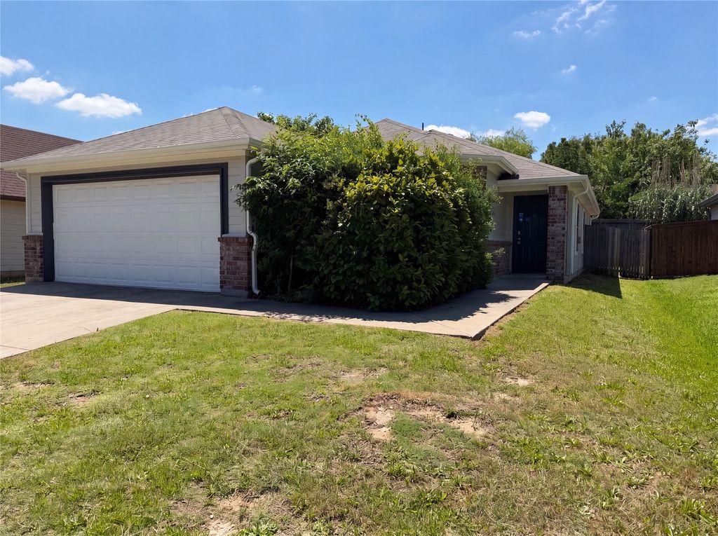 2824 Saint Bernard Drive, Dallas, TX 75233