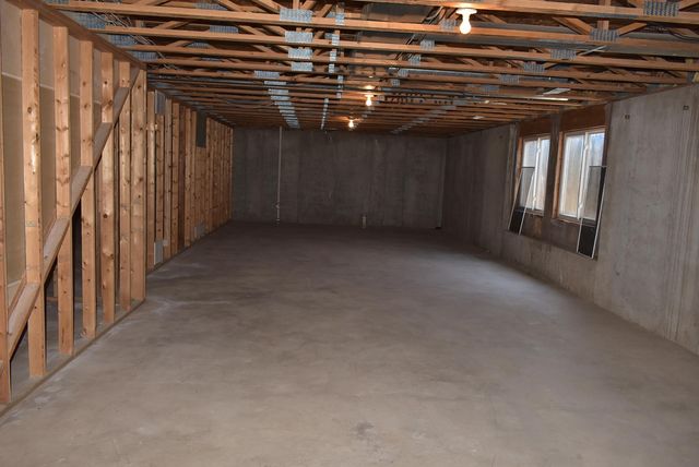 2409 N Parkridge, Wichita, KS 67205
