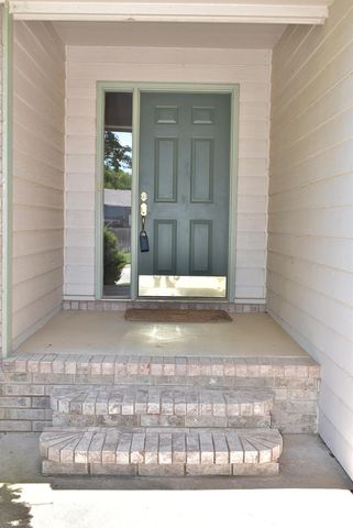 2409 N Parkridge, Wichita, KS 67205