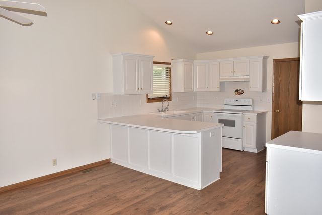 2409 N Parkridge, Wichita, KS 67205