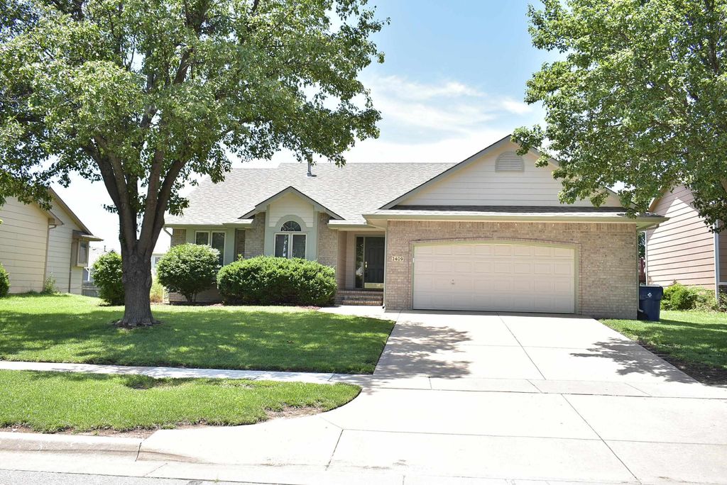 2409 N Parkridge, Wichita, KS 67205