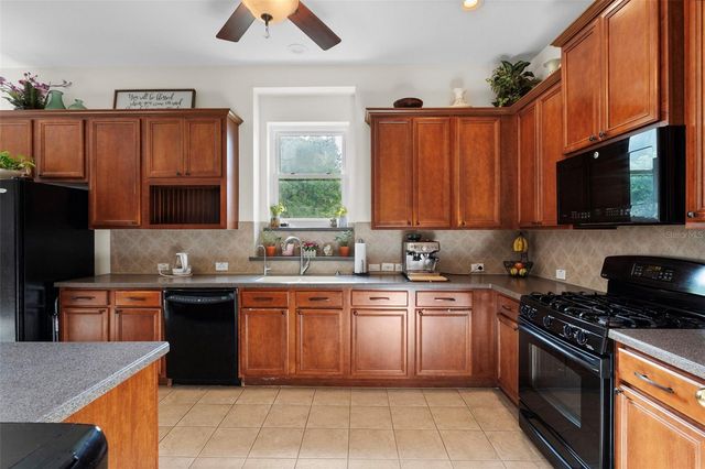 8434 WESTERLAND DRIVE, Land O Lakes, FL 34637