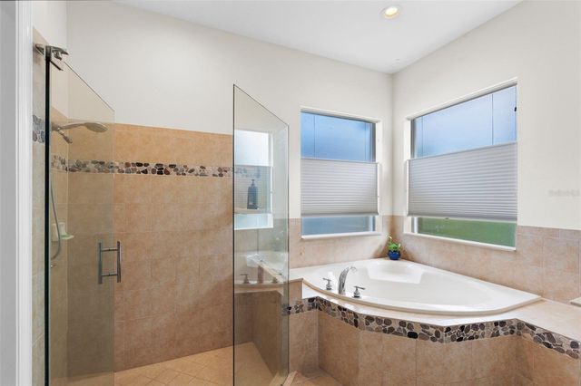 8434 WESTERLAND DRIVE, Land O Lakes, FL 34637