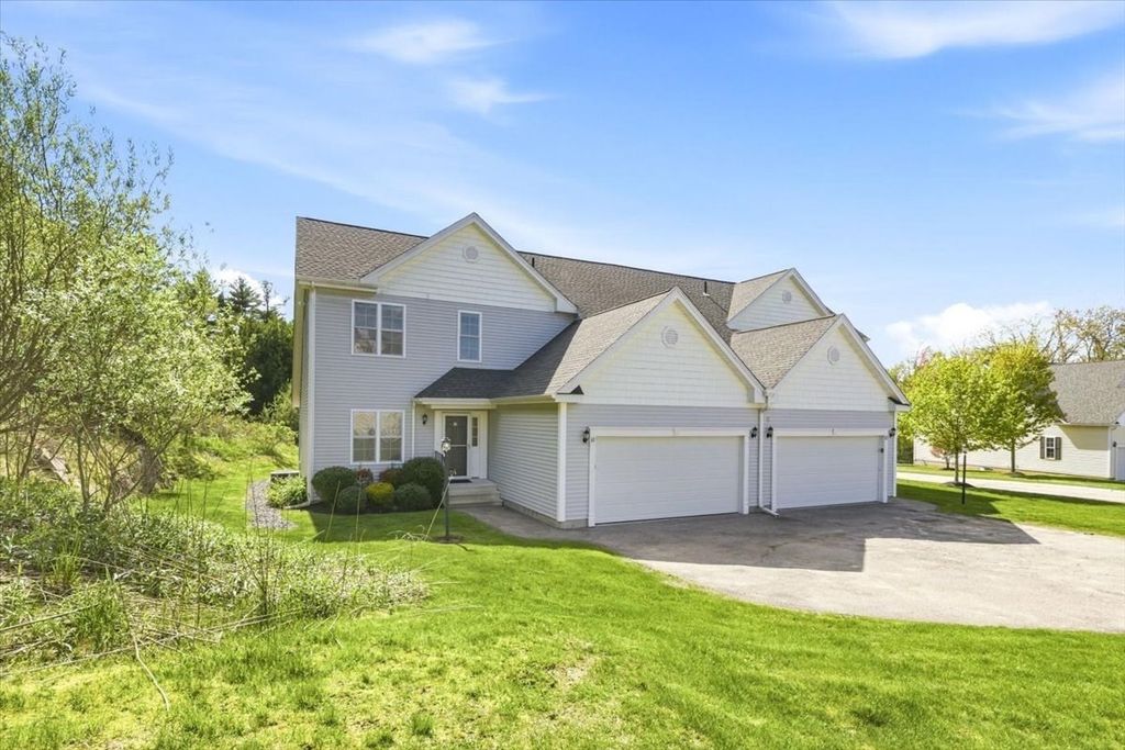 30 Shadow Creek Lane 30, Ashland, MA 01721