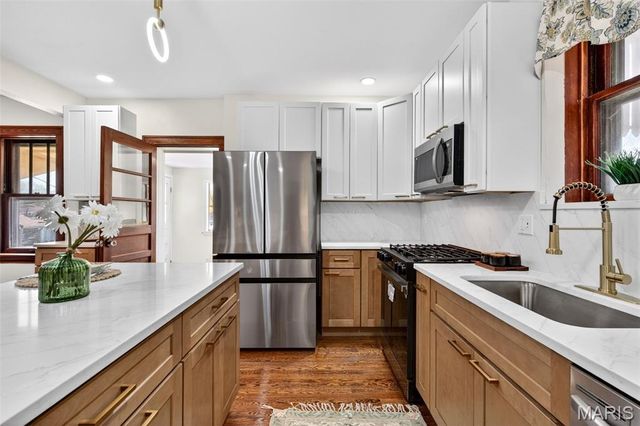 4252 Gertrude Avenue, St Louis, MO 63116