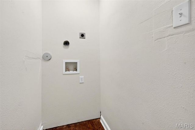 4252 Gertrude Avenue, St Louis, MO 63116