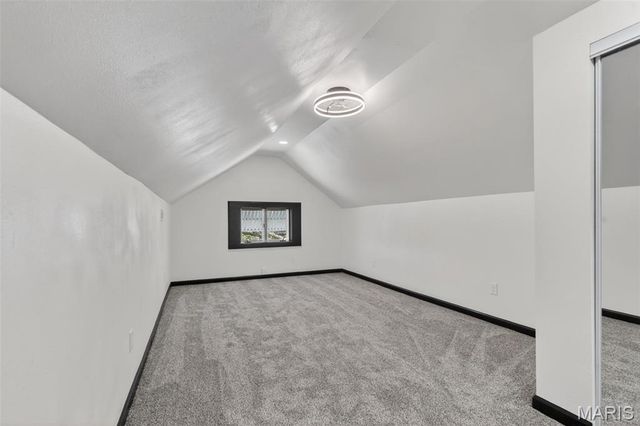 4252 Gertrude Avenue, St Louis, MO 63116