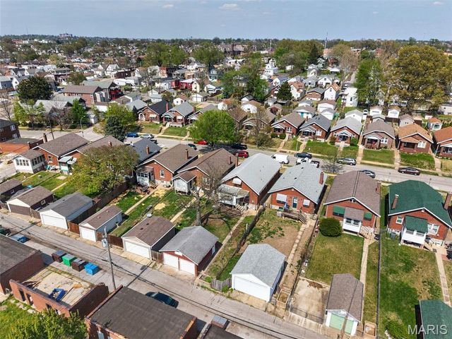 4252 Gertrude Avenue, St Louis, MO 63116