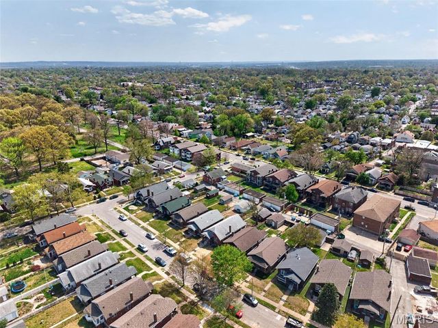 4252 Gertrude Avenue, St Louis, MO 63116