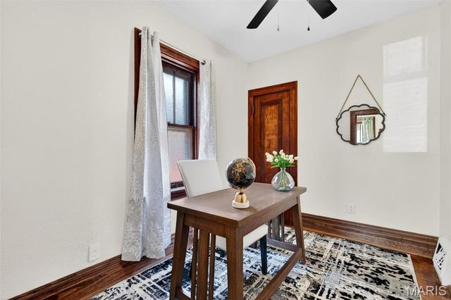 4252 Gertrude Avenue, St Louis, MO 63116