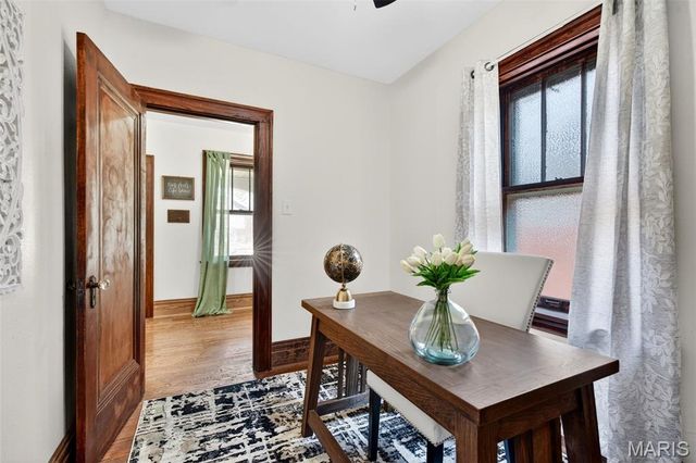 4252 Gertrude Avenue, St Louis, MO 63116