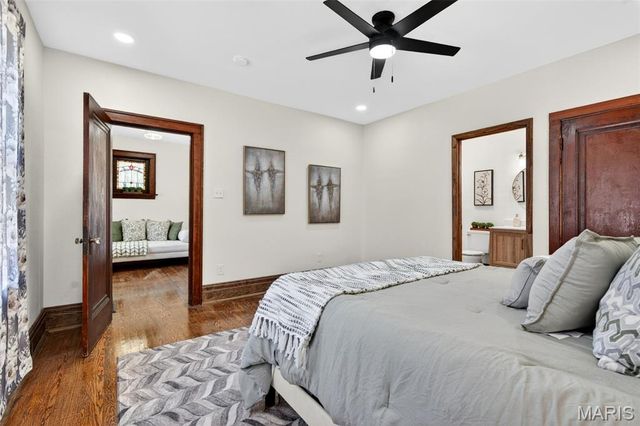 4252 Gertrude Avenue, St Louis, MO 63116