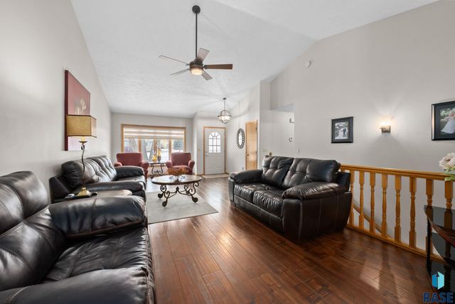 6418 W Hillary Dr Drive, Sioux Falls, SD 57106