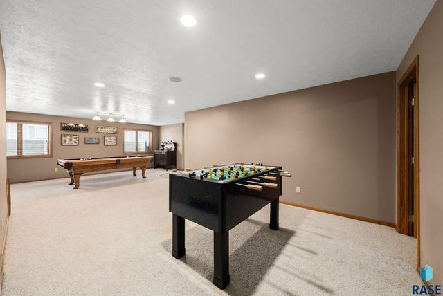 6418 W Hillary Dr Drive, Sioux Falls, SD 57106