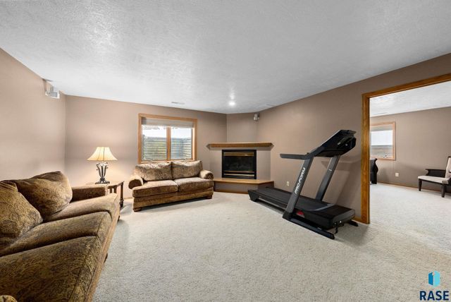 6418 W Hillary Dr Drive, Sioux Falls, SD 57106