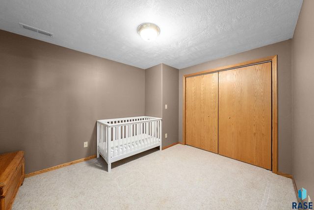 6418 W Hillary Dr Drive, Sioux Falls, SD 57106