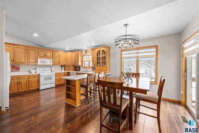 6418 W Hillary Dr Drive, Sioux Falls, SD 57106